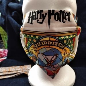 Face Mask with filter pocket